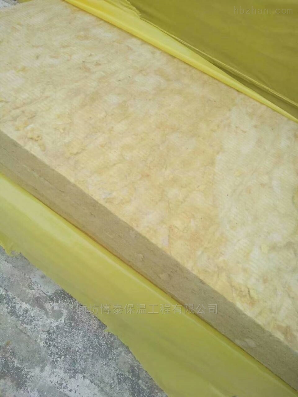 保温岩棉板产品