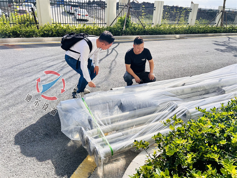 迪爾設備車間客戶驗貨：塔徑11.5米大型折流板除霧器