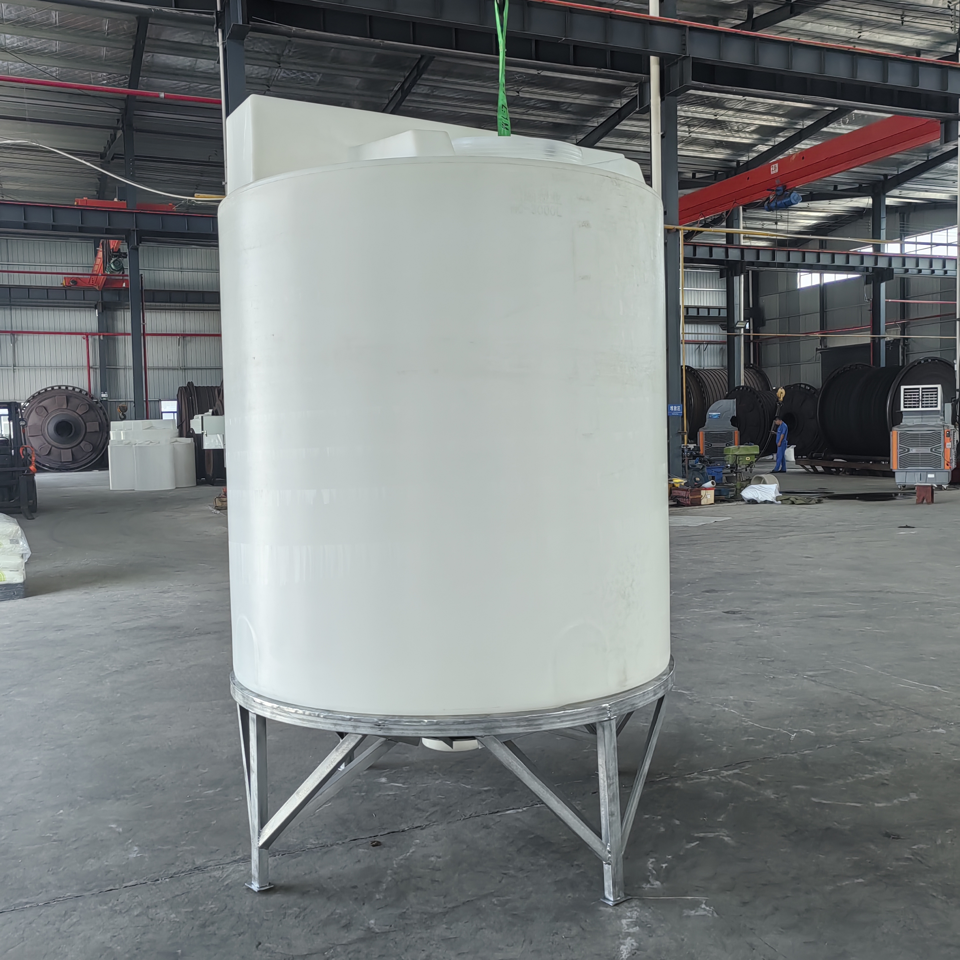 PE塑料加药箱轻松应对混凝剂特性与工况挑战